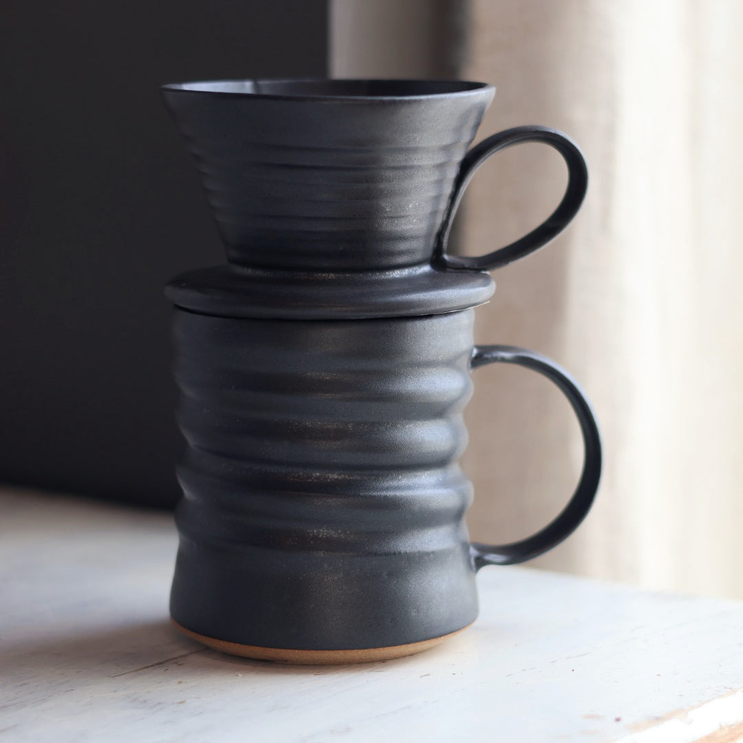 V60 Coffee Dripper - Fully Glazed in 2 Color Options