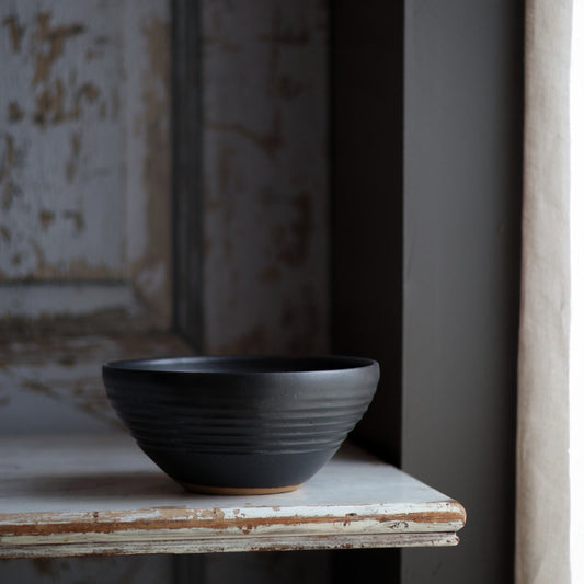 Serving Bowl in Black